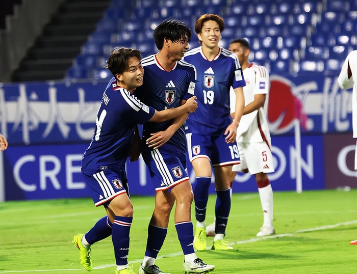 官网注册-U23亚洲杯8强已定6席：日本3战全胜轰10-0！今晚中国队冲击头名|阿联酋|叙利亚|韩国|小组|乌兹别克斯坦_新浪体育_新浪新闻