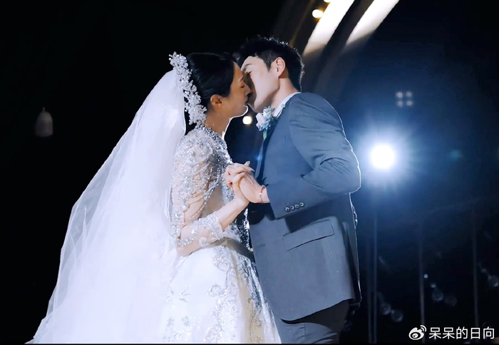 中国又一世界冠军大婚,与娇妻甜蜜热吻,28岁喜迎事业爱情双丰收|罗帅|现代五项|曹忠荣|张晓楠|全运会_新浪体育_新浪新闻